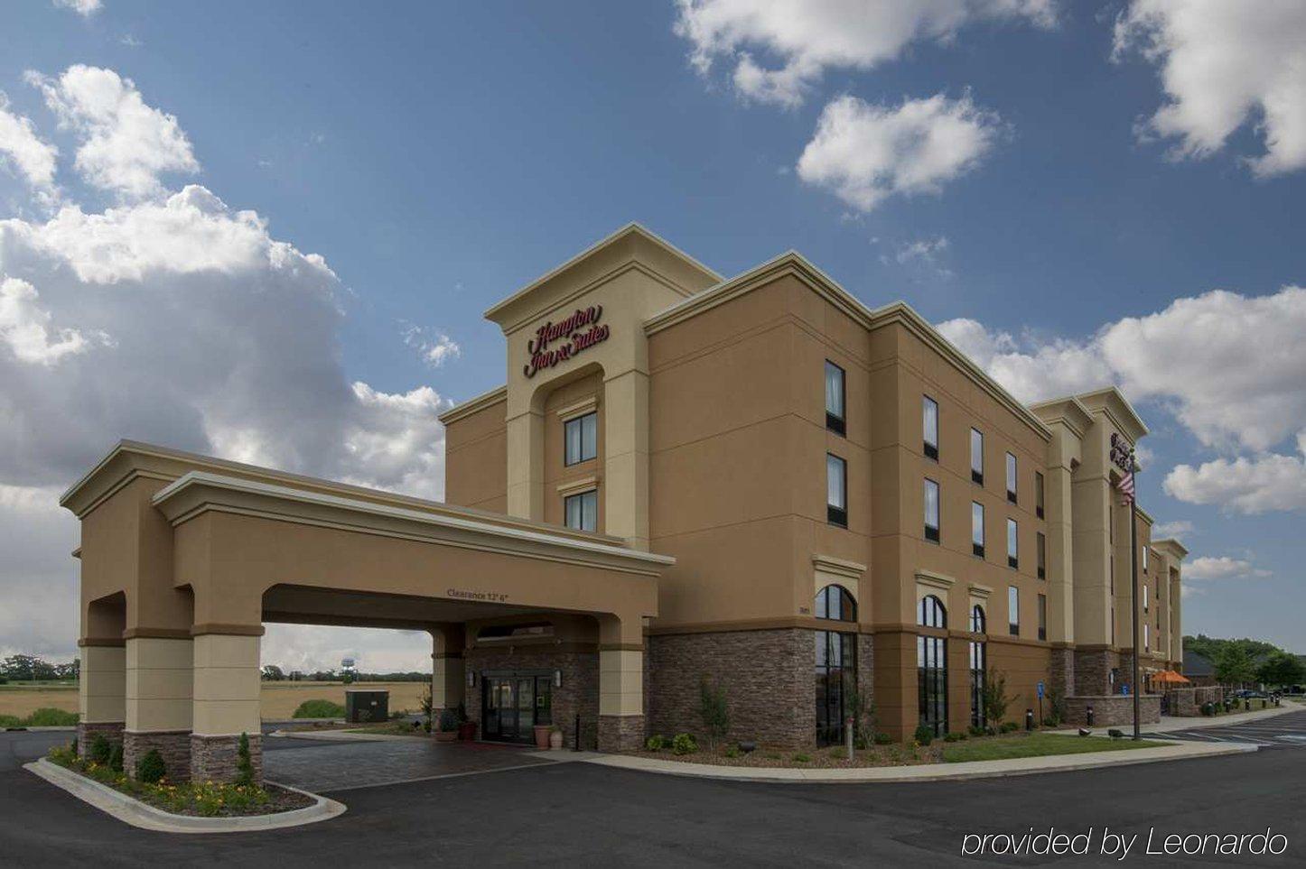 Baymont By Wyndham Clarksville Northeast Екстер'єр фото